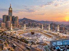 Saudi Arabia Uses AI and Predictive Analytics to Manage Umrah Crowds and Transport